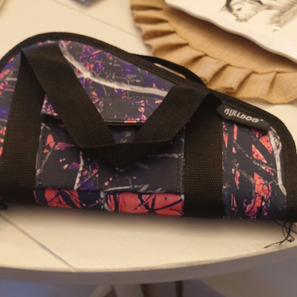 Bulldog gun bag